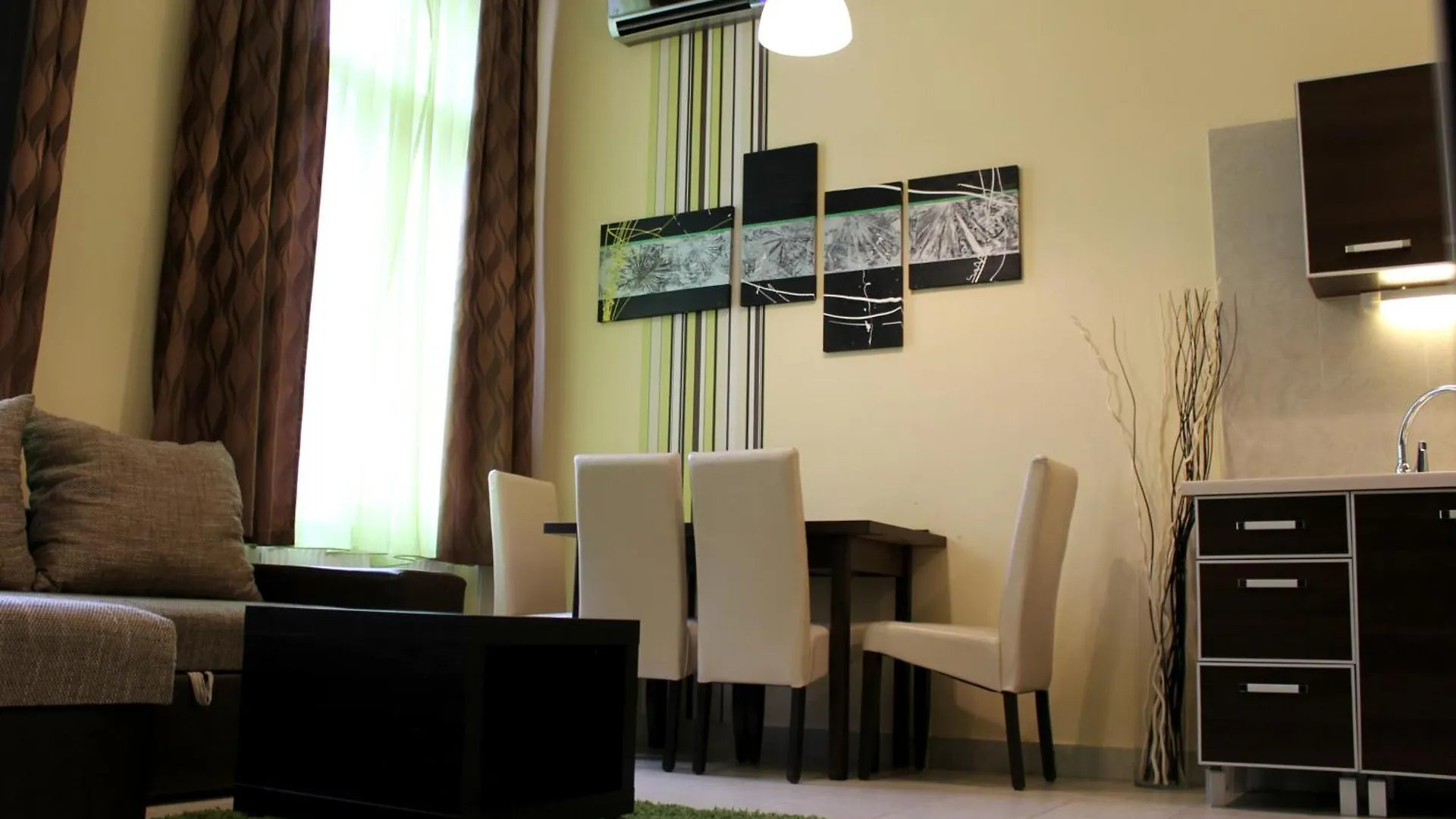 Fashionstreet Green Apartment Budapest 0*,