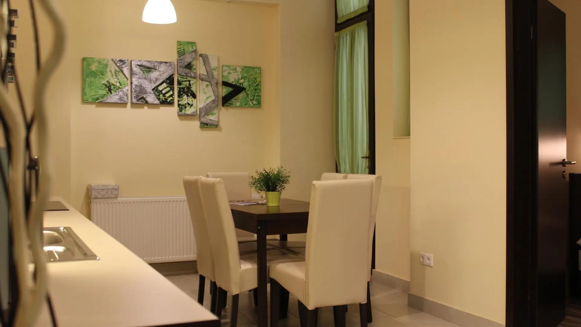 Fashionstreet Green Apartment Budapest Ungheria